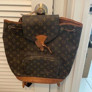 Louis Vuitton backpack monogram